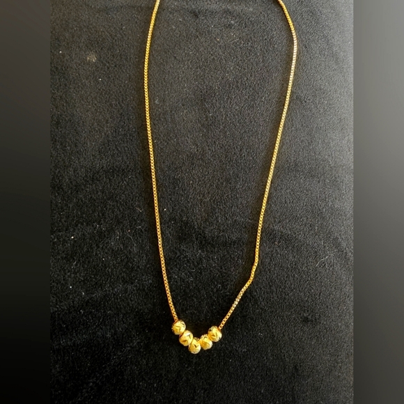 18kgp Dubai Jewelery - Elegant Gold Necklace with Beads - Picture 1 of 6